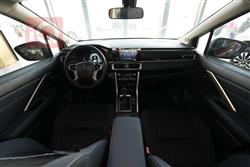 Mitsubishi Xpander Cross